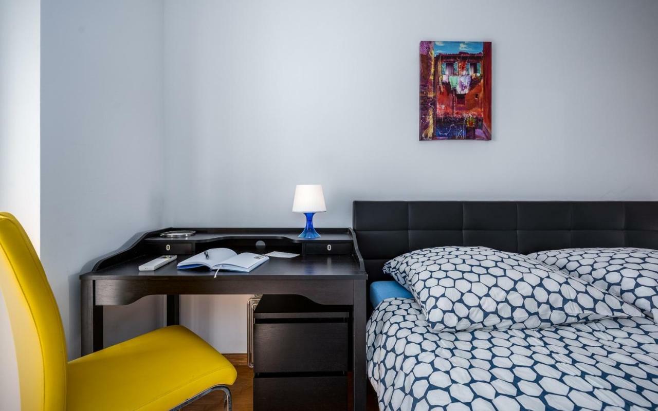 Laura House With Apartment Умаг Екстериор снимка